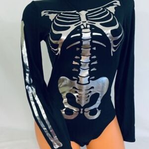 Gaze Black and White Graphic Long Sleeve Bodysuit